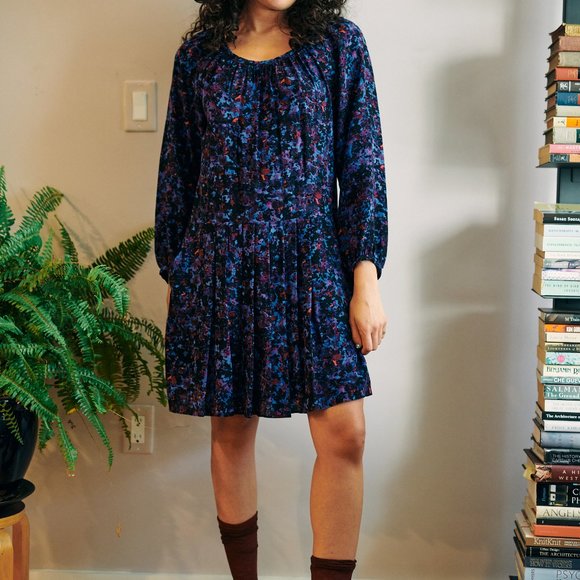 Rebecca Taylor Dresses & Skirts - New 100% Silk Rebecca Taylor print blue pleated 2